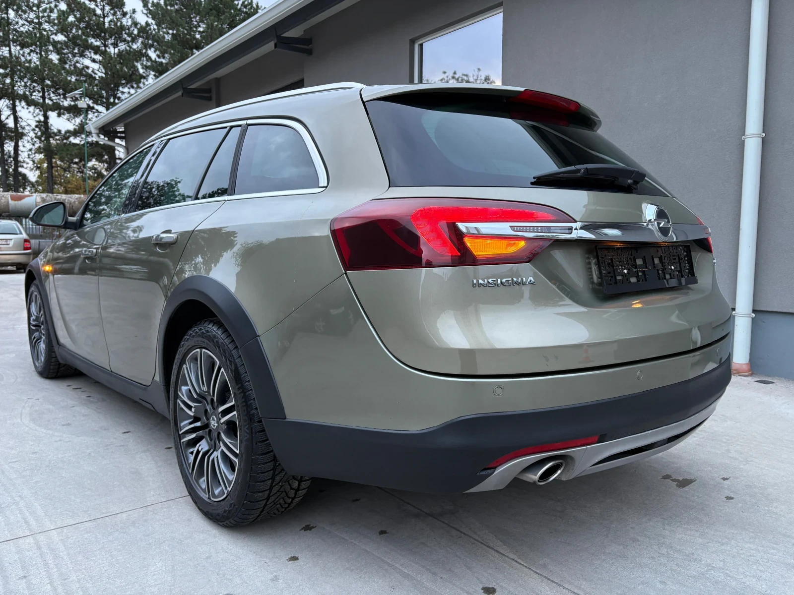 Opel Insignia Country Tourer 4x4 2.0 diesel 170kc Euro 6 Automat | Mobile.bg � ����������� 5