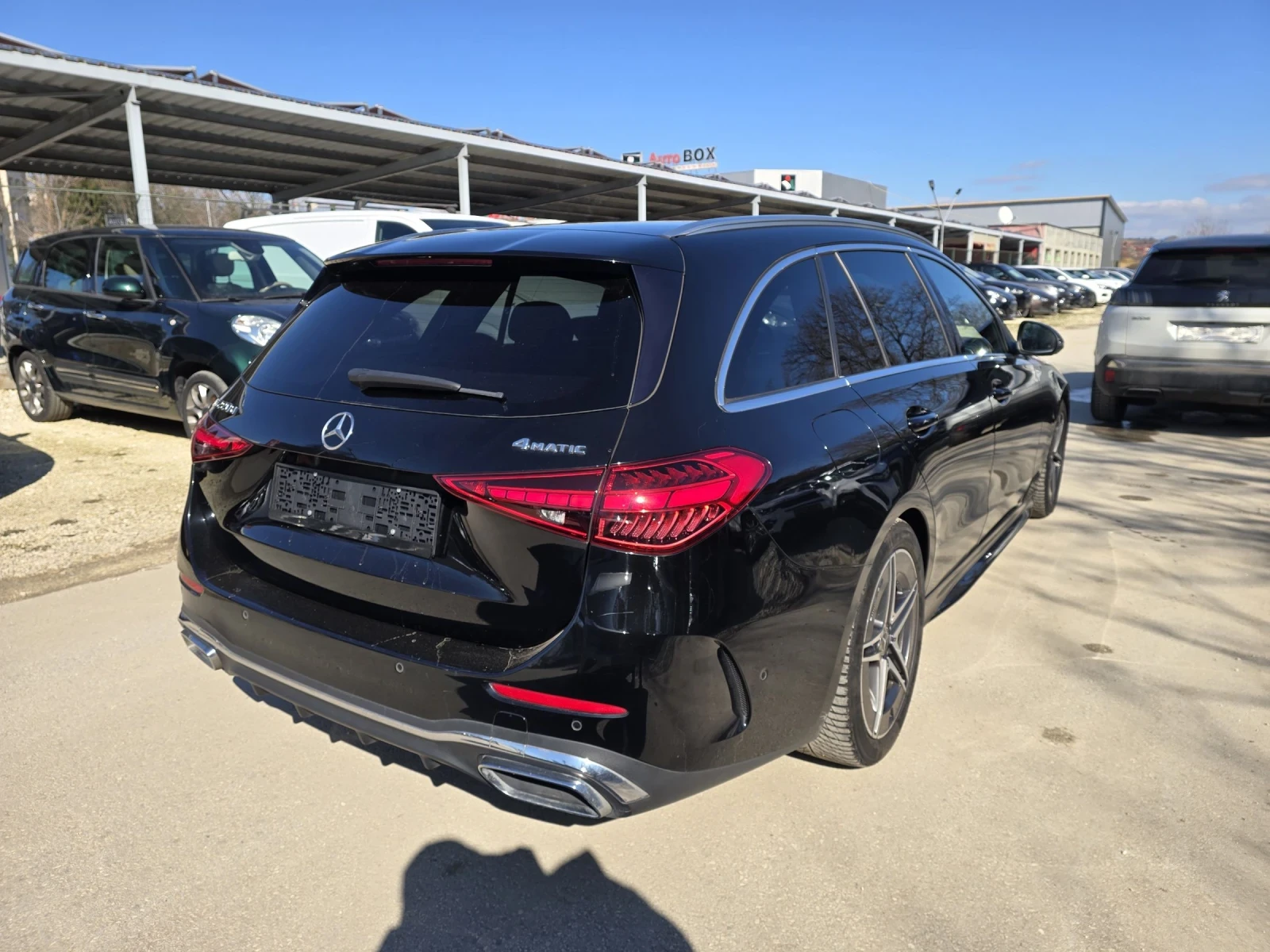 Mercedes-Benz C 220 D 200к.с 4MATIC AMG Топ състояние  - изображение 4