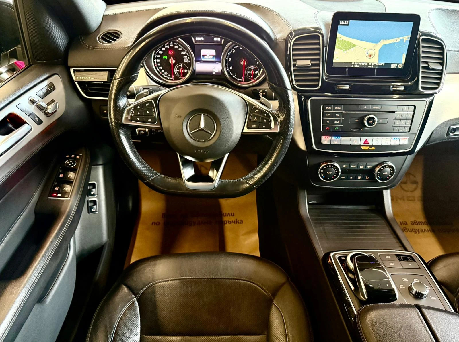 Mercedes-Benz GLE 450 AMG* 4Matic * Панорама * Лизинг, снимка 10 - Автомобили и джипове - 53878721