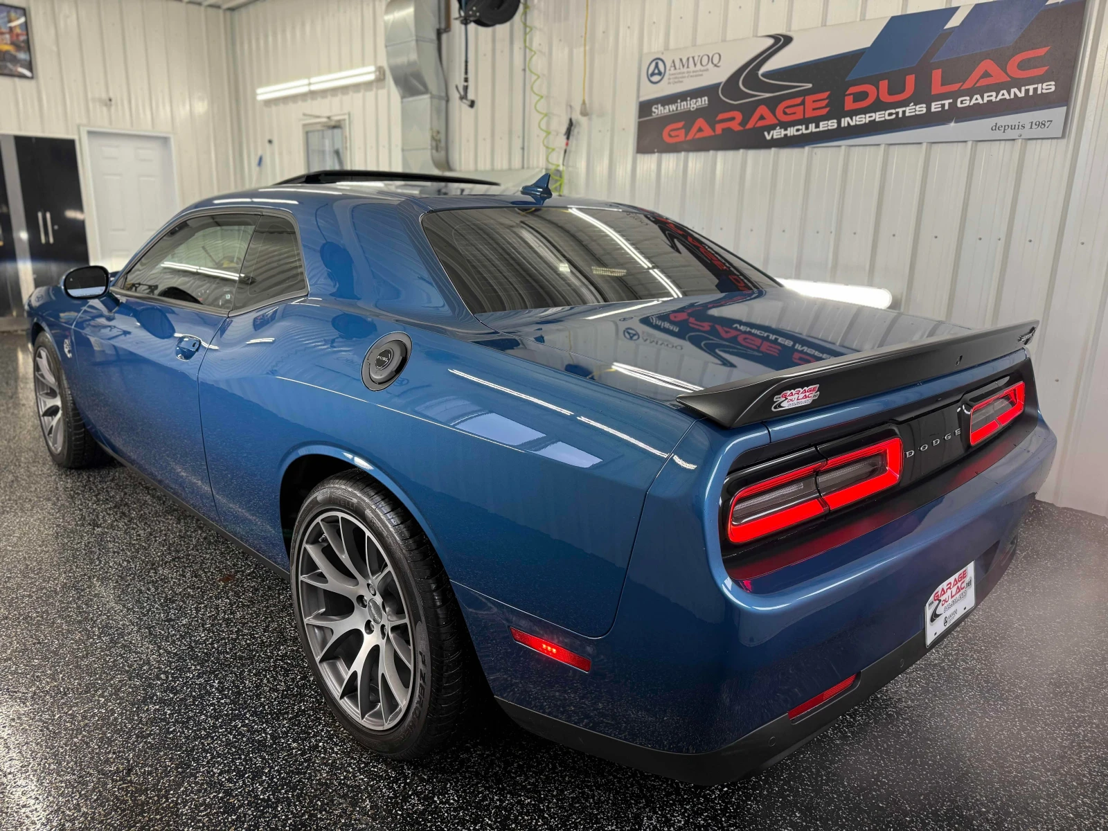 Dodge Challenger 6.2L 8cyl Rear Wheel Drive, снимка 3 - Автомобили и джипове - 53891933