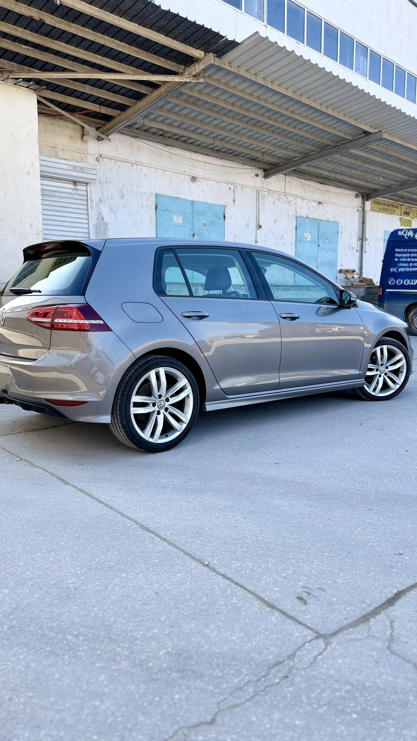 VW Golf 7 1.4 TSI 150 к.с. | Автомат | Сервизна история VW, снимка 5 - Автомобили и джипове - 54053223