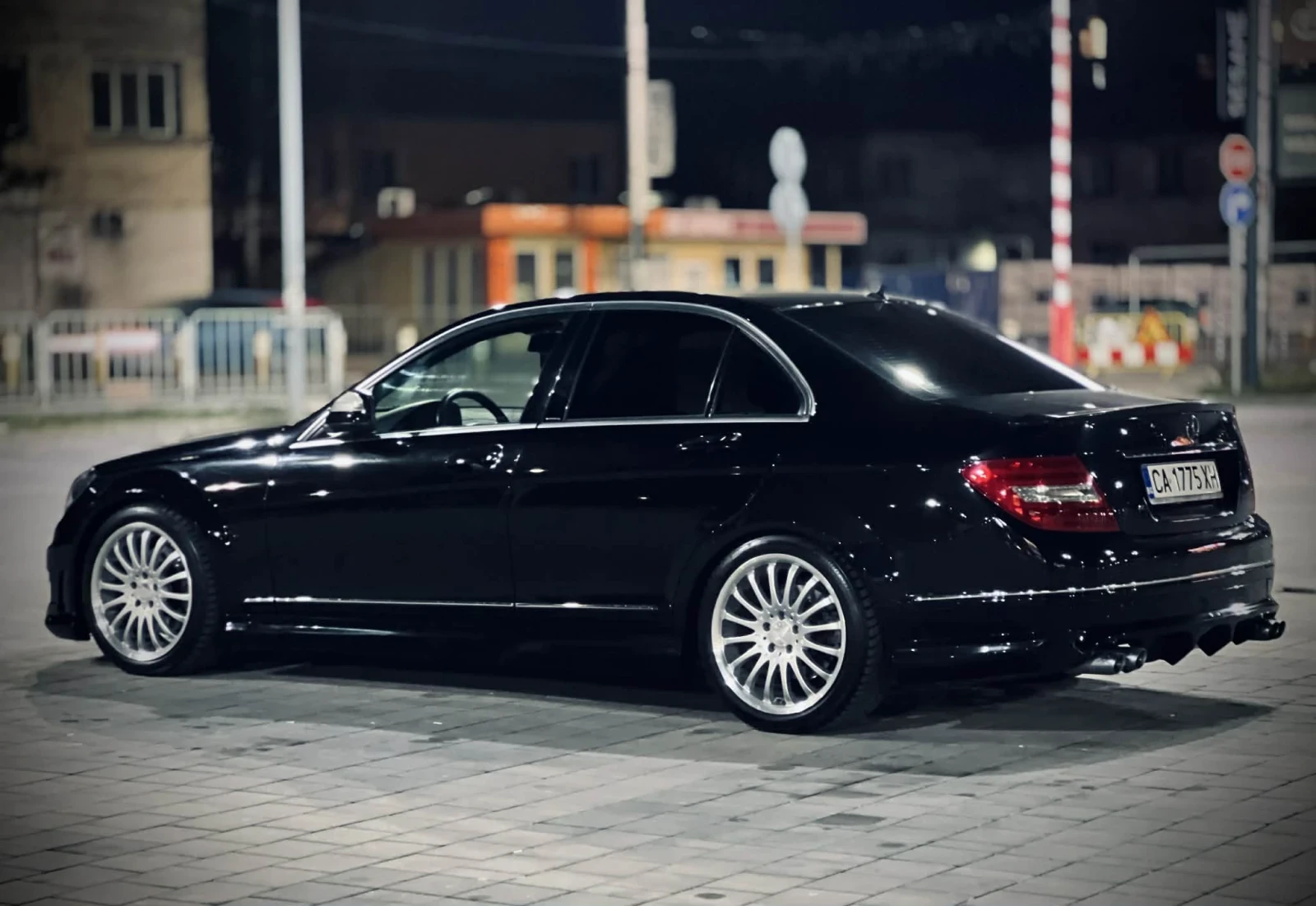 Mercedes-Benz C 320 Carlsson C63, снимка 2 - Автомобили и джипове - 54157408
