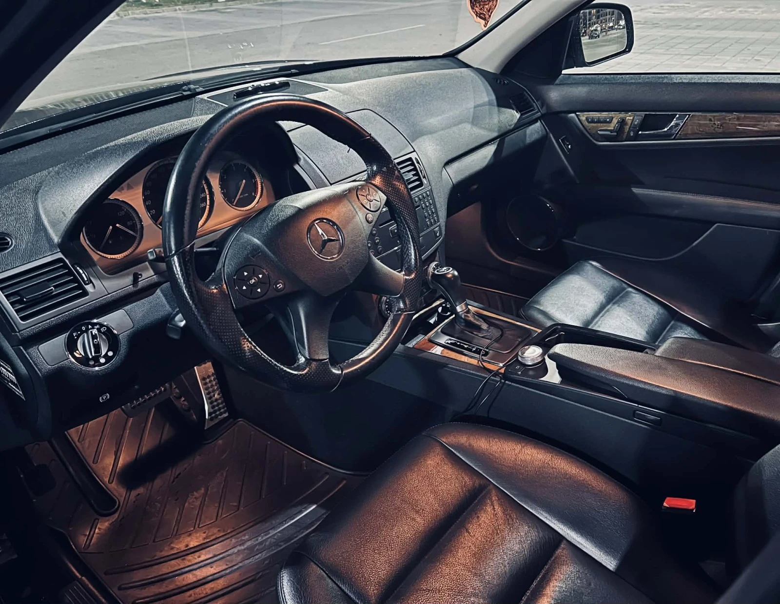 Mercedes-Benz C 320 Carlsson C63, снимка 8 - Автомобили и джипове - 54157408