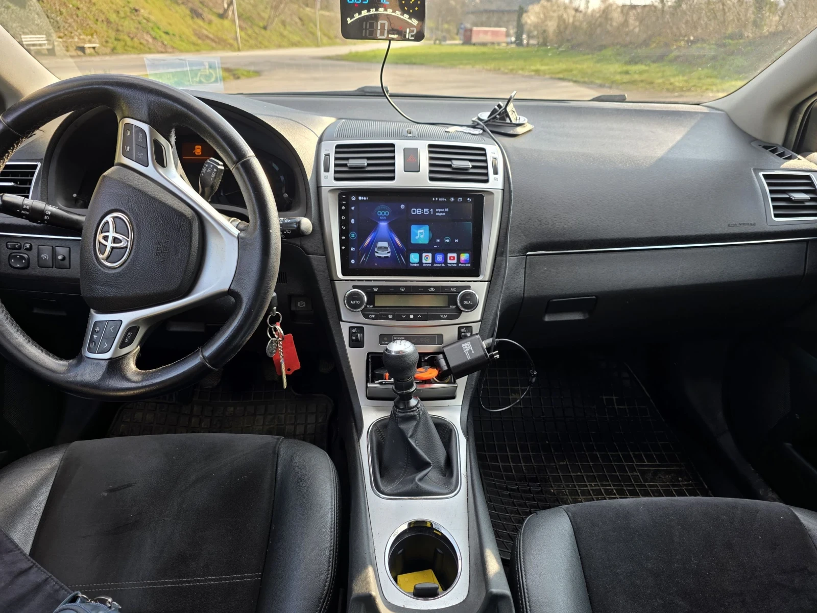 Toyota Avensis 2.0, снимка 9 - Автомобили и джипове - 54177111