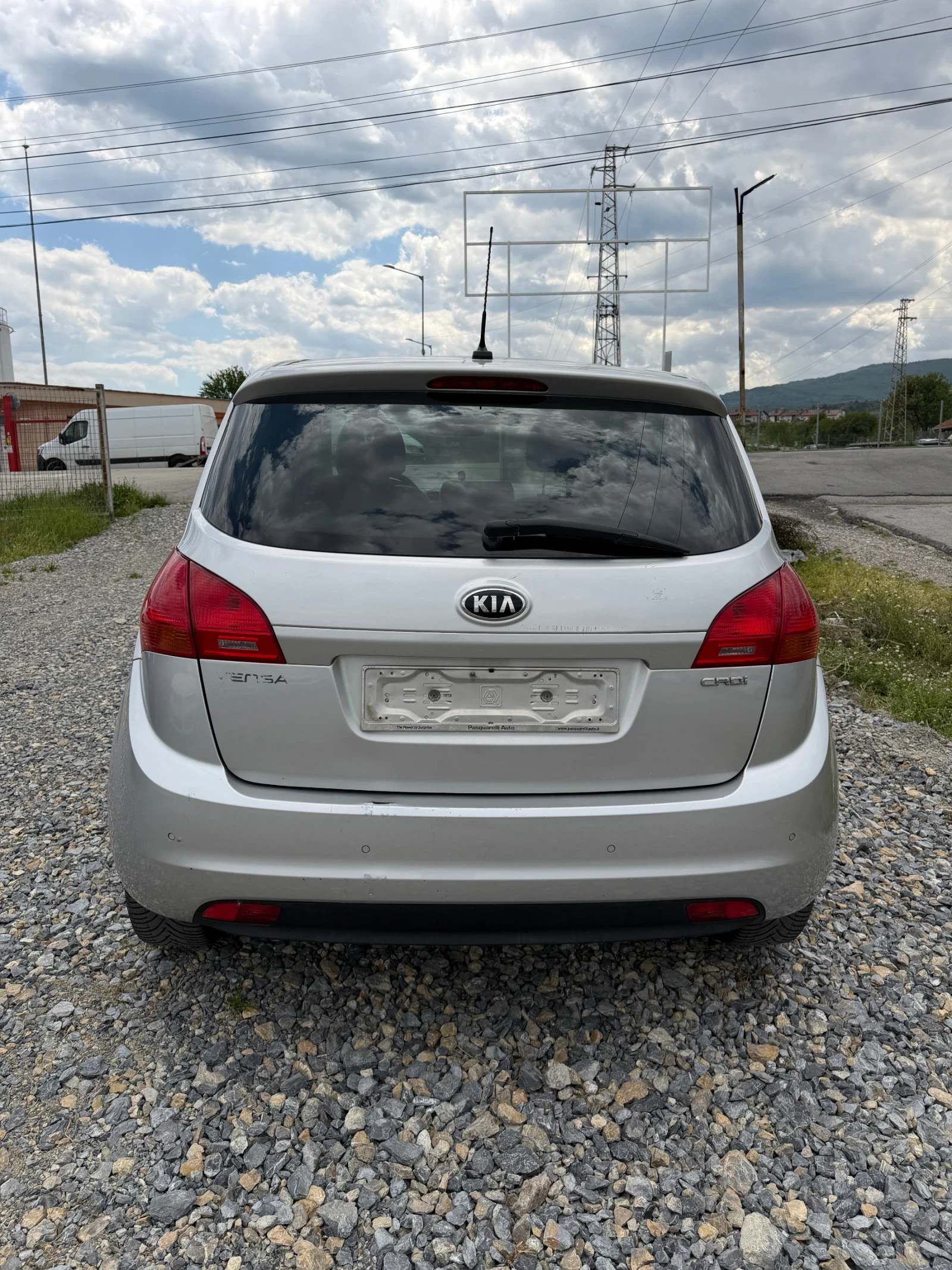 Kia Venga 1.4 crdi панорама* парктроник, снимка 4 - Автомобили и джипове - 54346189