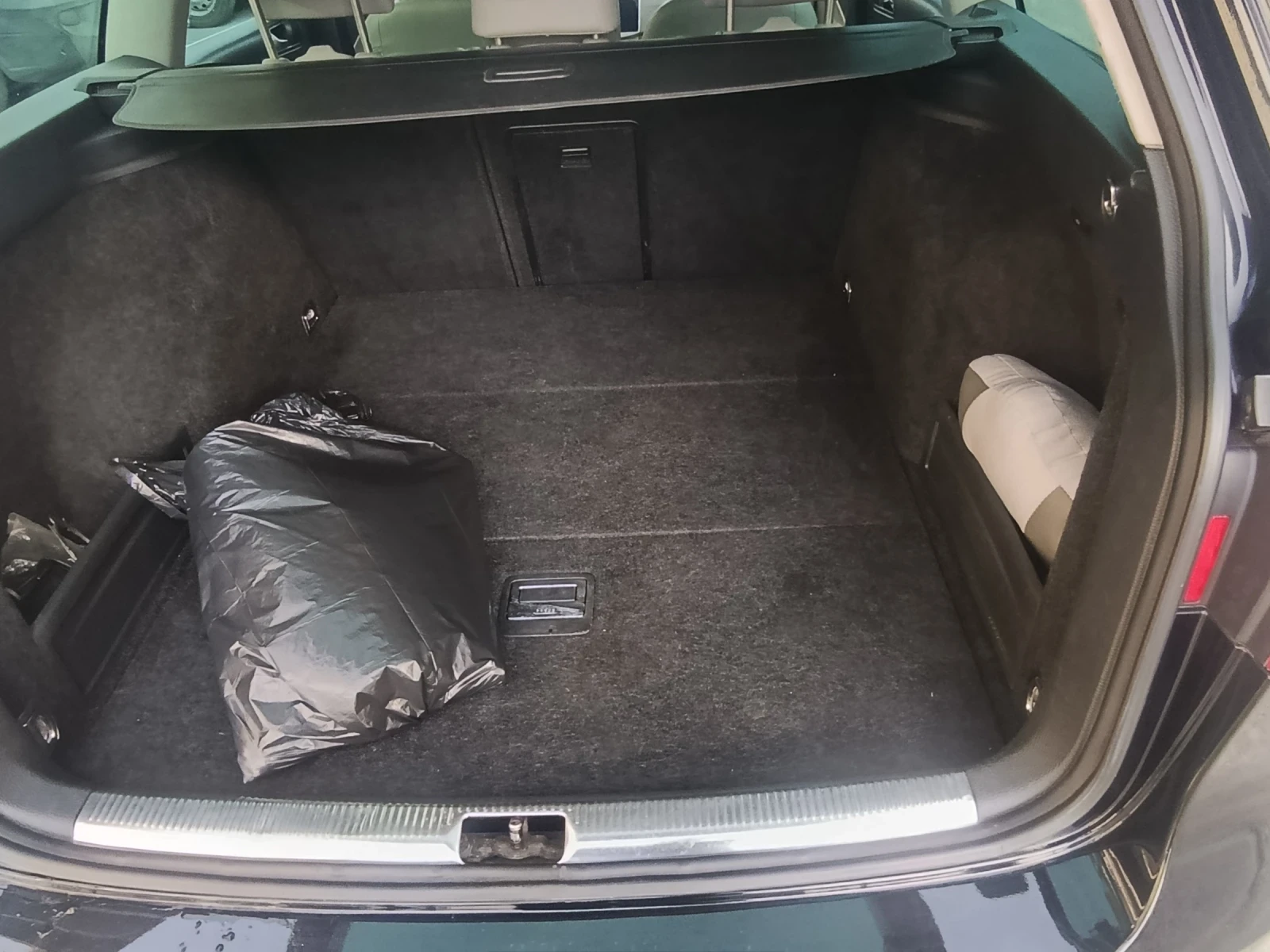 VW Passat, снимка 10 - Автомобили и джипове - 54609234