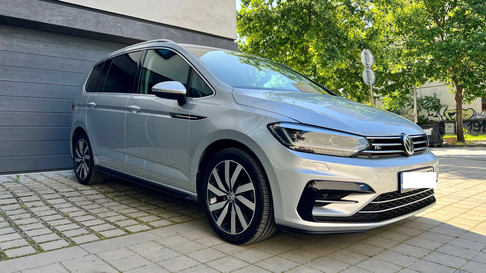 VW Touran R LINE