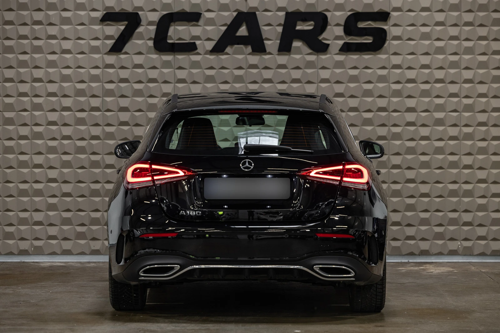 Mercedes-Benz A 180 * AMG   line * Автоматик * Подгрев на седалките * , снимка 5 - Автомобили и джипове - 54878741