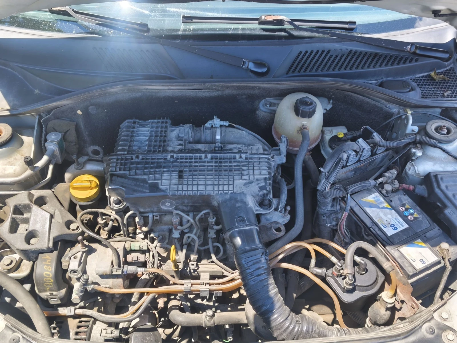 Renault Clio 1.5, снимка 6 - Автомобили и джипове - 55016995
