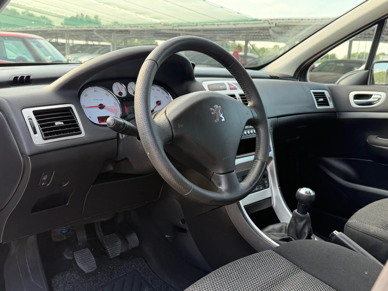 Peugeot 307 1.6HDI FACELIFT ИТАЛИЯ, снимка 6 - Автомобили и джипове - 55353195