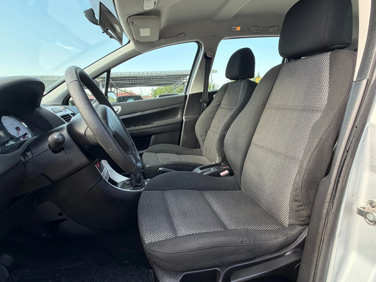 Peugeot 307 1.6HDI FACELIFT ИТАЛИЯ, снимка 7 - Автомобили и джипове - 55353195