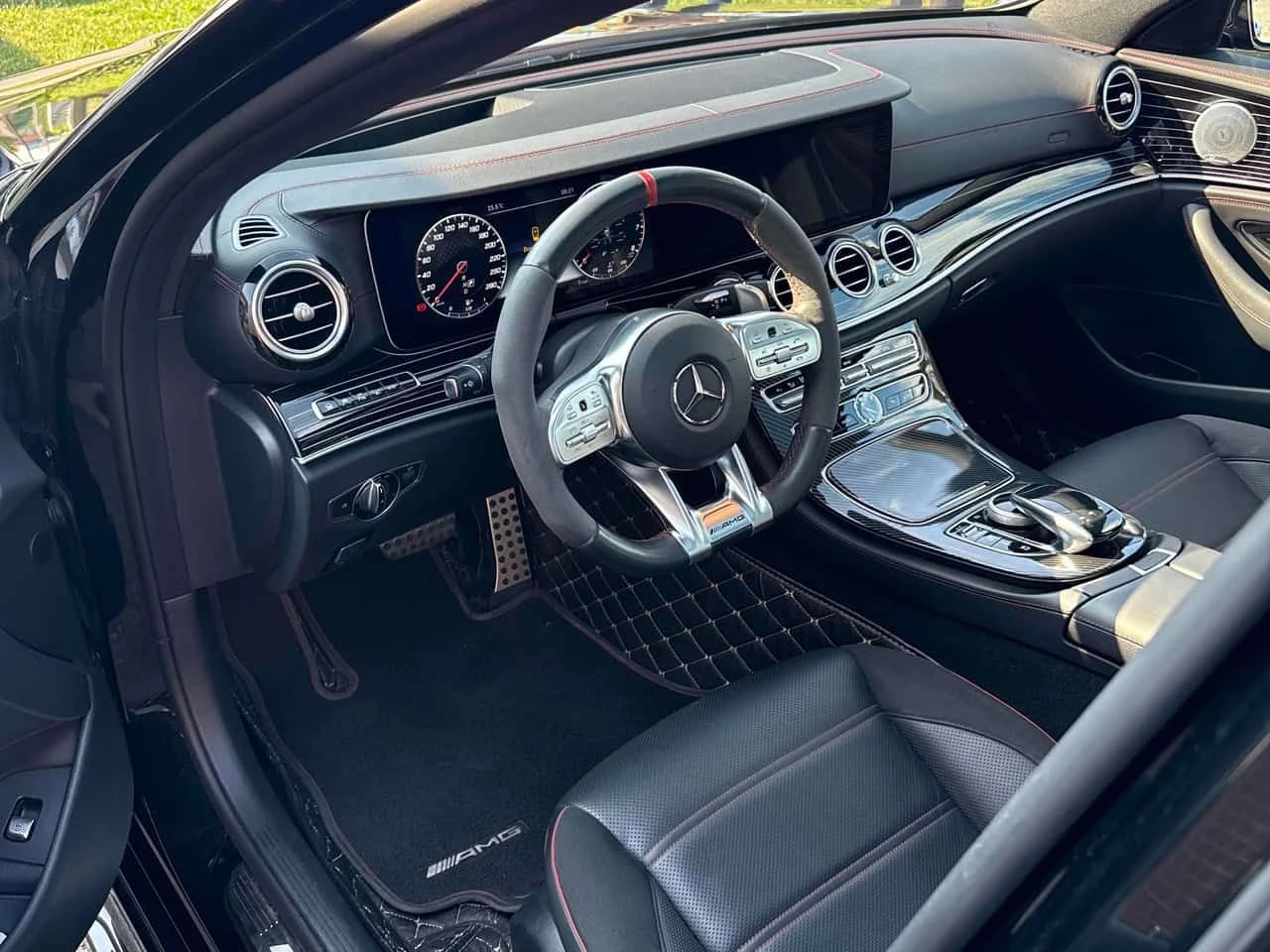 Mercedes-Benz E 53 AMG * CARFAX * ДИСТРОНИК * ОБДУХВАНЕ * BURMESTER * , снимка 7 - Автомобили и джипове - 55355387
