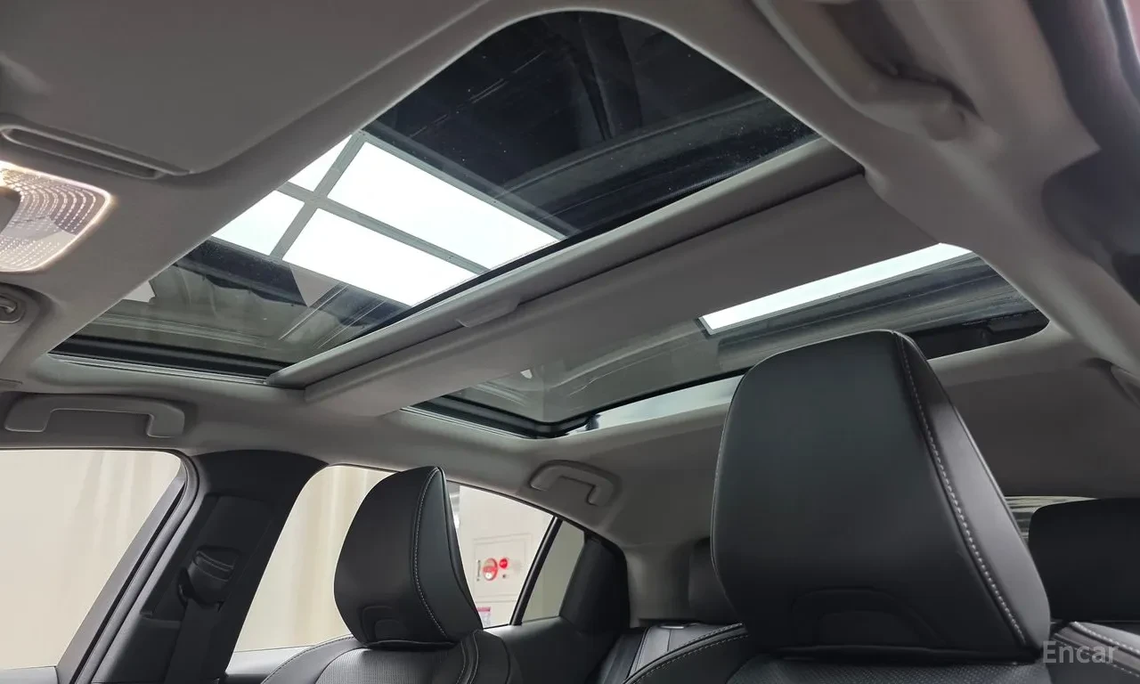 Toyota Prius 2.0 XLE, снимка 12 - Автомобили и джипове - 55689024