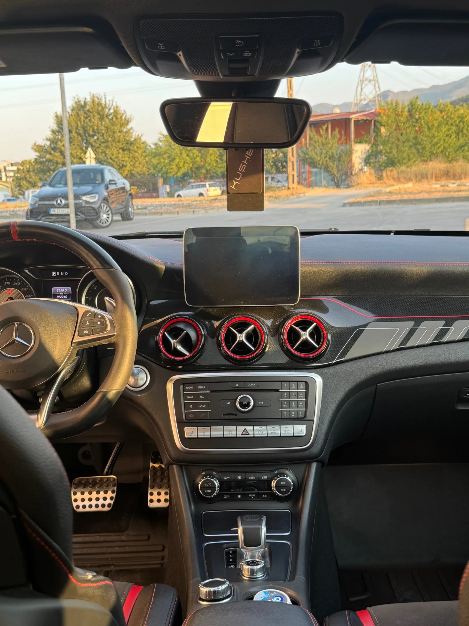 Mercedes-Benz CLA 45 AMG, снимка 15 - Автомобили и джипове - 55954892