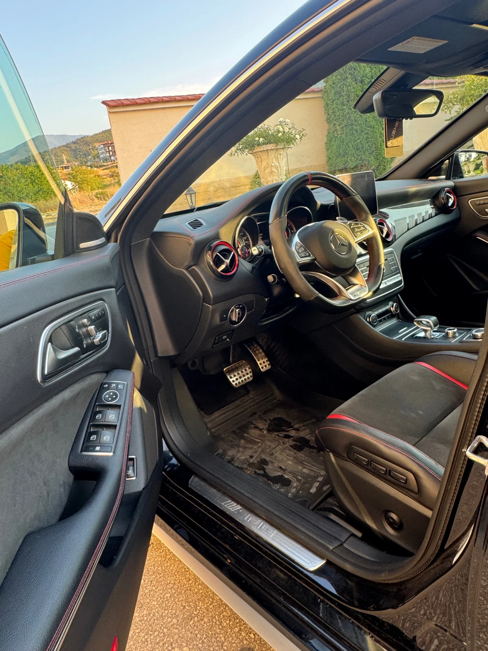 Mercedes-Benz CLA 45 AMG, снимка 7 - Автомобили и джипове - 55954892