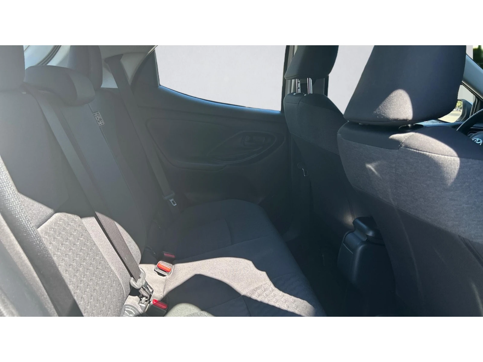 Toyota Yaris ������� ������ �� 200   | Mobile.bg � ����������� 12