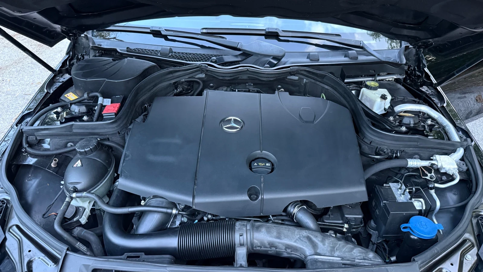 Mercedes-Benz C 220 4Matic!, снимка 17 - Автомобили и джипове - 56331484