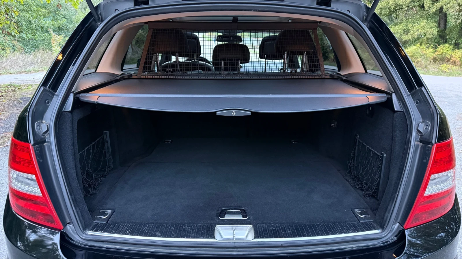 Mercedes-Benz C 220 4Matic!, снимка 13 - Автомобили и джипове - 56331484