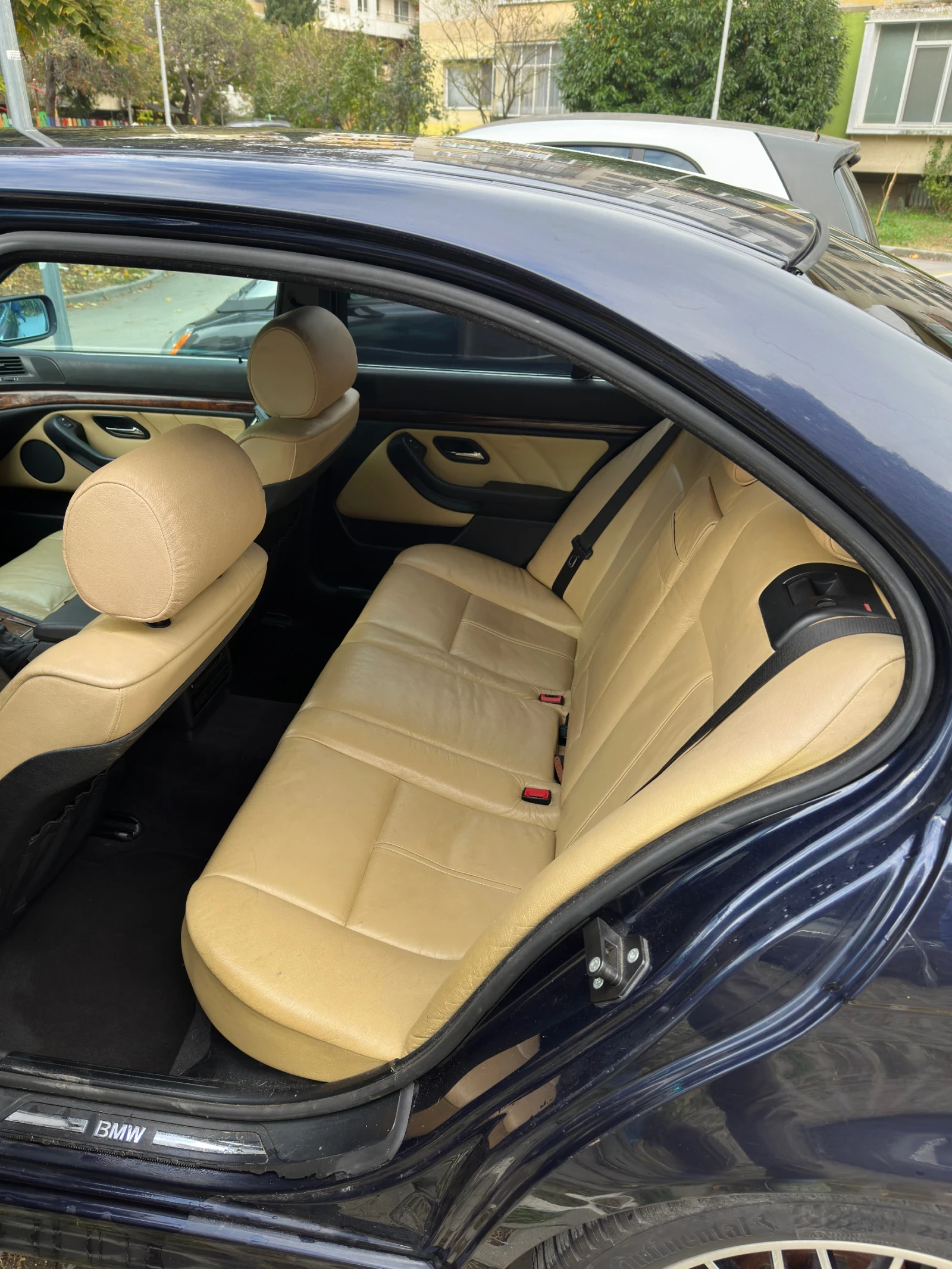 BMW 520 520iA, снимка 12 - Автомобили и джипове - 56734425