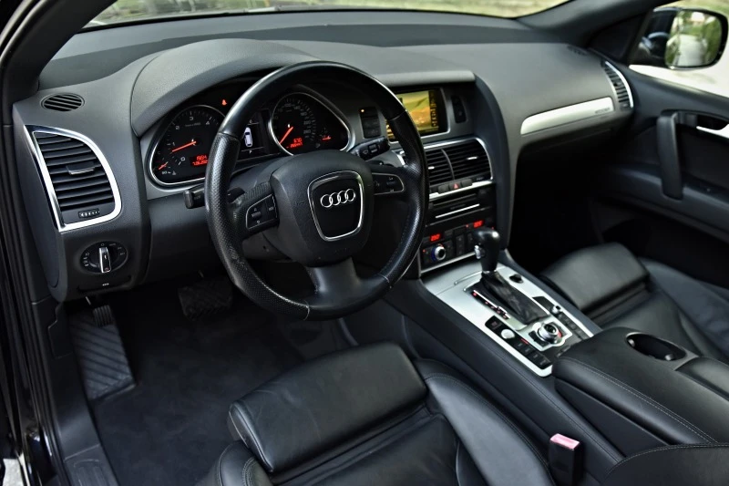 Audi Q7 4.2TDI\CAMERA\PANORAMA\BOSE\7 Местна\, снимка 9 - Автомобили и джипове - 47336875