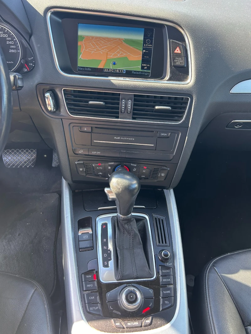 Audi Q5 3.0TDI QUATTRO AVTOMAT/KOJA/NAVI EURO 5, снимка 14 - Автомобили и джипове - 51759274