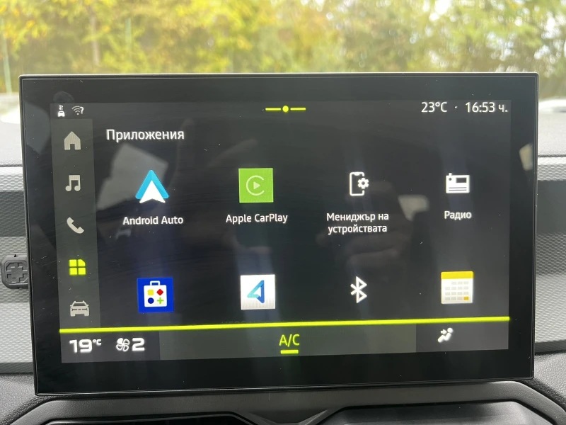 Dacia Duster 1.6 HYBRID / 140 к.с. / ГАРАНЦИЯ, снимка 13 - Автомобили и джипове - 51849596