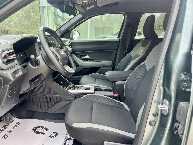 Dacia Duster 1.6 HYBRID / 140 к.с. / ГАРАНЦИЯ, снимка 7 - Автомобили и джипове - 51849596