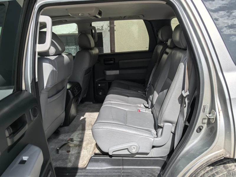 Toyota Sequoia 5.7.. 4х4 , снимка 6 - Автомобили и джипове - 52518704