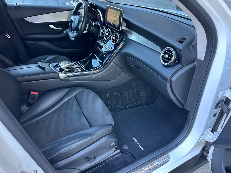 Mercedes-Benz GLC 250 AMG Line / Keyless / 4matic / 204hp, снимка 11 - Автомобили и джипове - 51943895