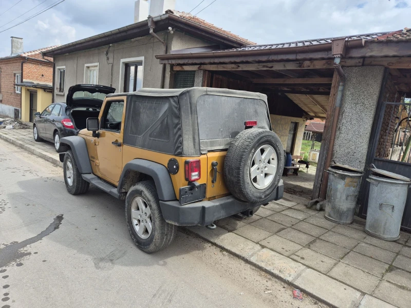 Jeep Wrangler 3.6V6/ръчка/къса база, снимка 9 - Автомобили и джипове - 52401388