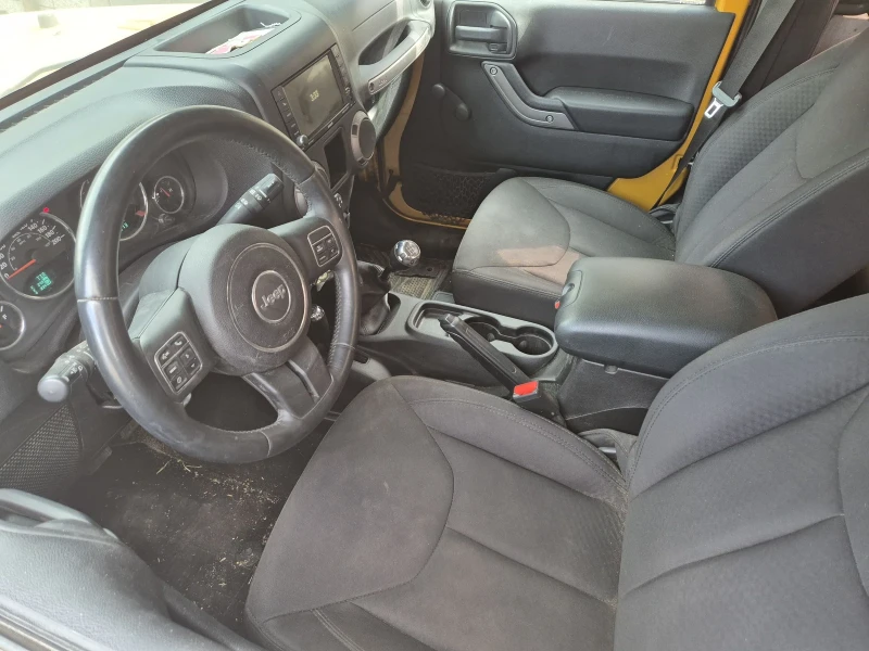 Jeep Wrangler 3.6V6/ръчка/къса база, снимка 11 - Автомобили и джипове - 52401388