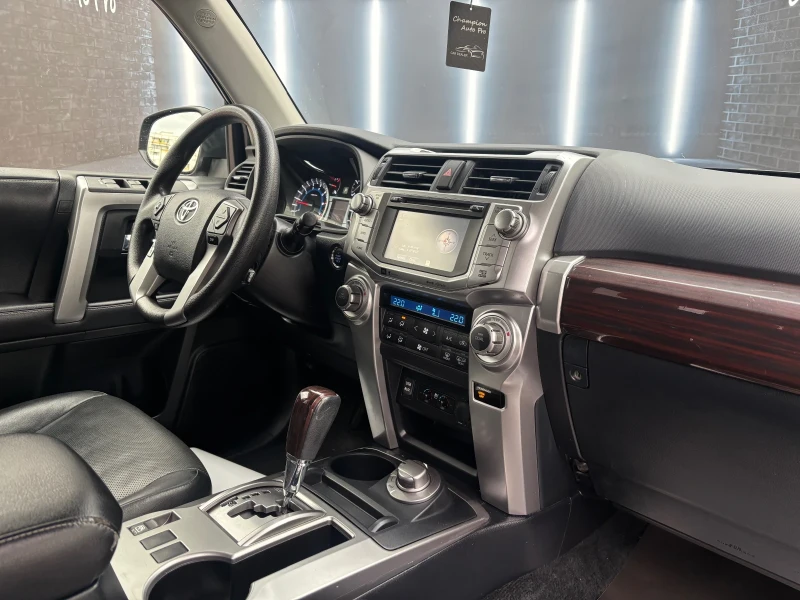 Toyota 4runner 7-Местен, снимка 11 - Автомобили и джипове - 52546559
