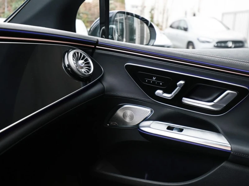 Mercedes-Benz EQE 500/AMG/4-MATIC/AIRMATIC/BURM/DISTRONIC/LED/, снимка 10 - Автомобили и джипове - 53045180