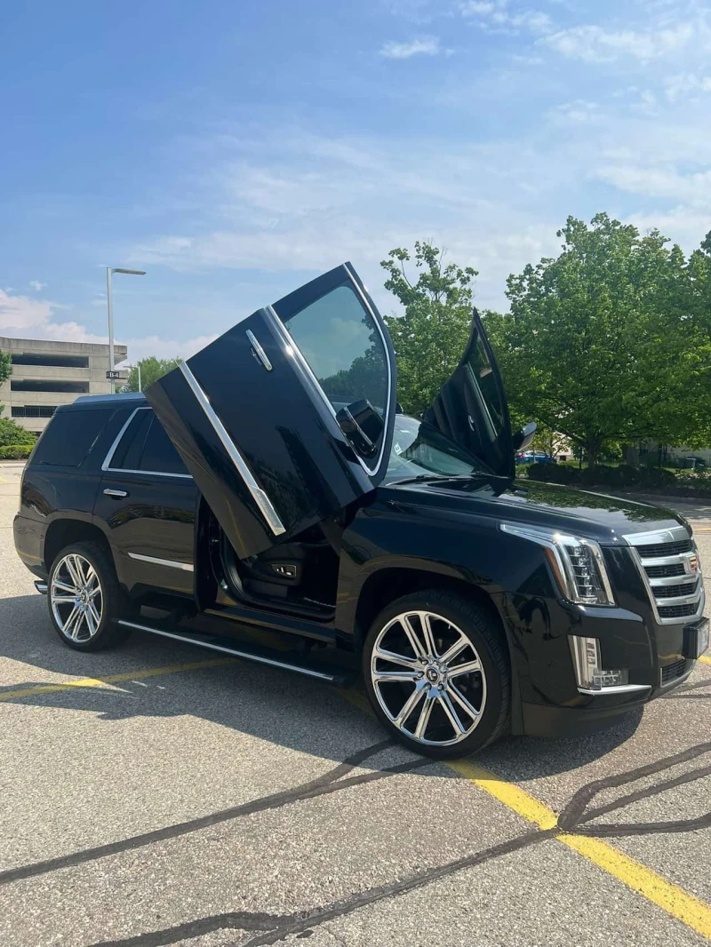 Cadillac Escalade Premium Luxury  CARFAX, снимка 3 - Автомобили и джипове - 53520234
