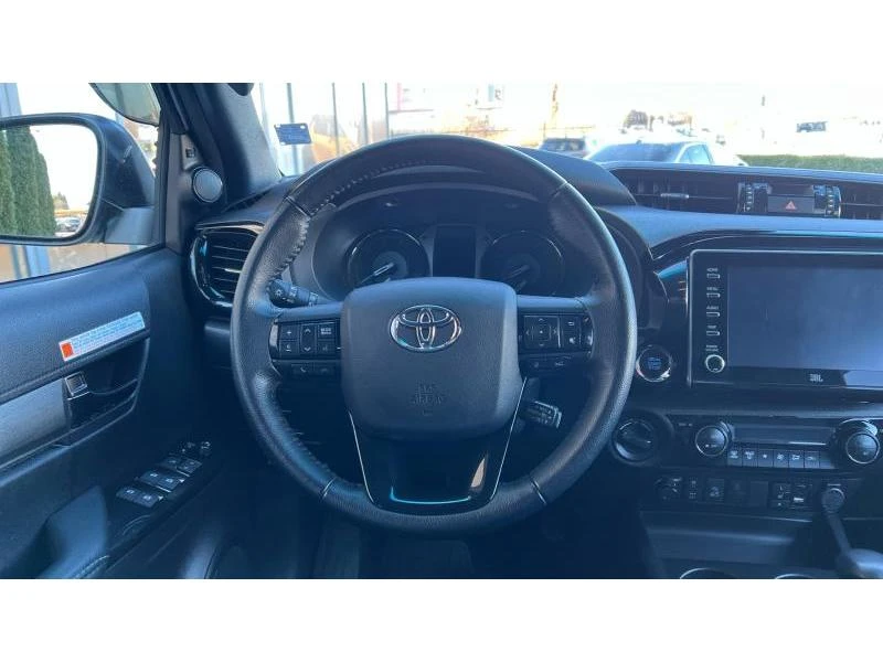 Toyota Hilux 2.8D-4D Invincible JBL, снимка 12 - Автомобили и джипове - 53004152