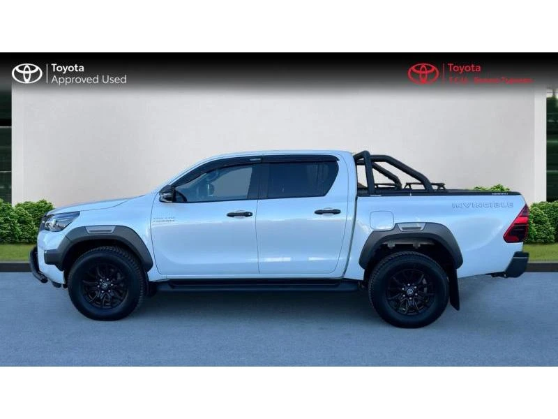 Toyota Hilux 2.8D-4D Invincible JBL, снимка 8 - Автомобили и джипове - 53004152