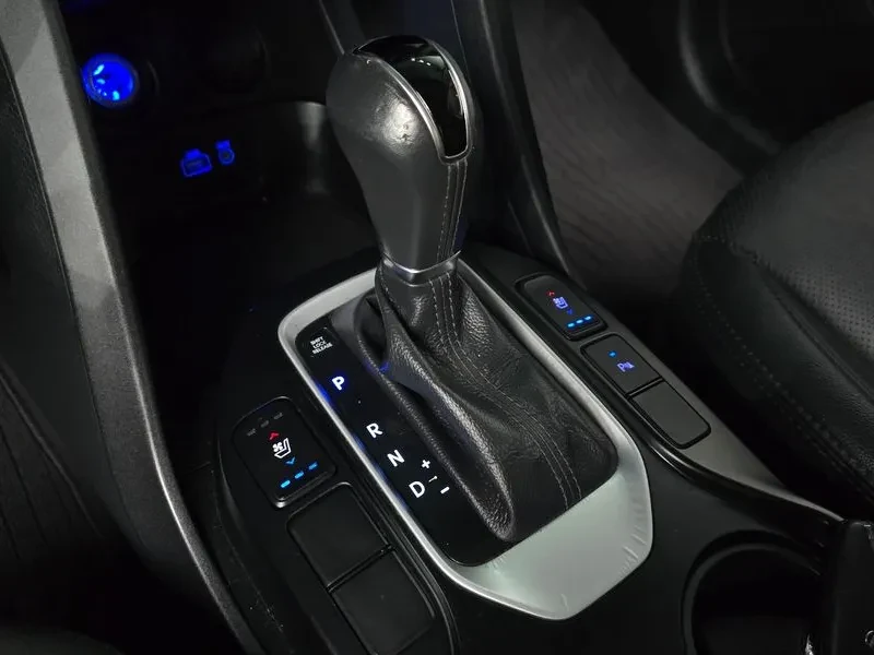 Hyundai Santa fe 2.0 2WD PREMIUM, снимка 9 - Автомобили и джипове - 55800987