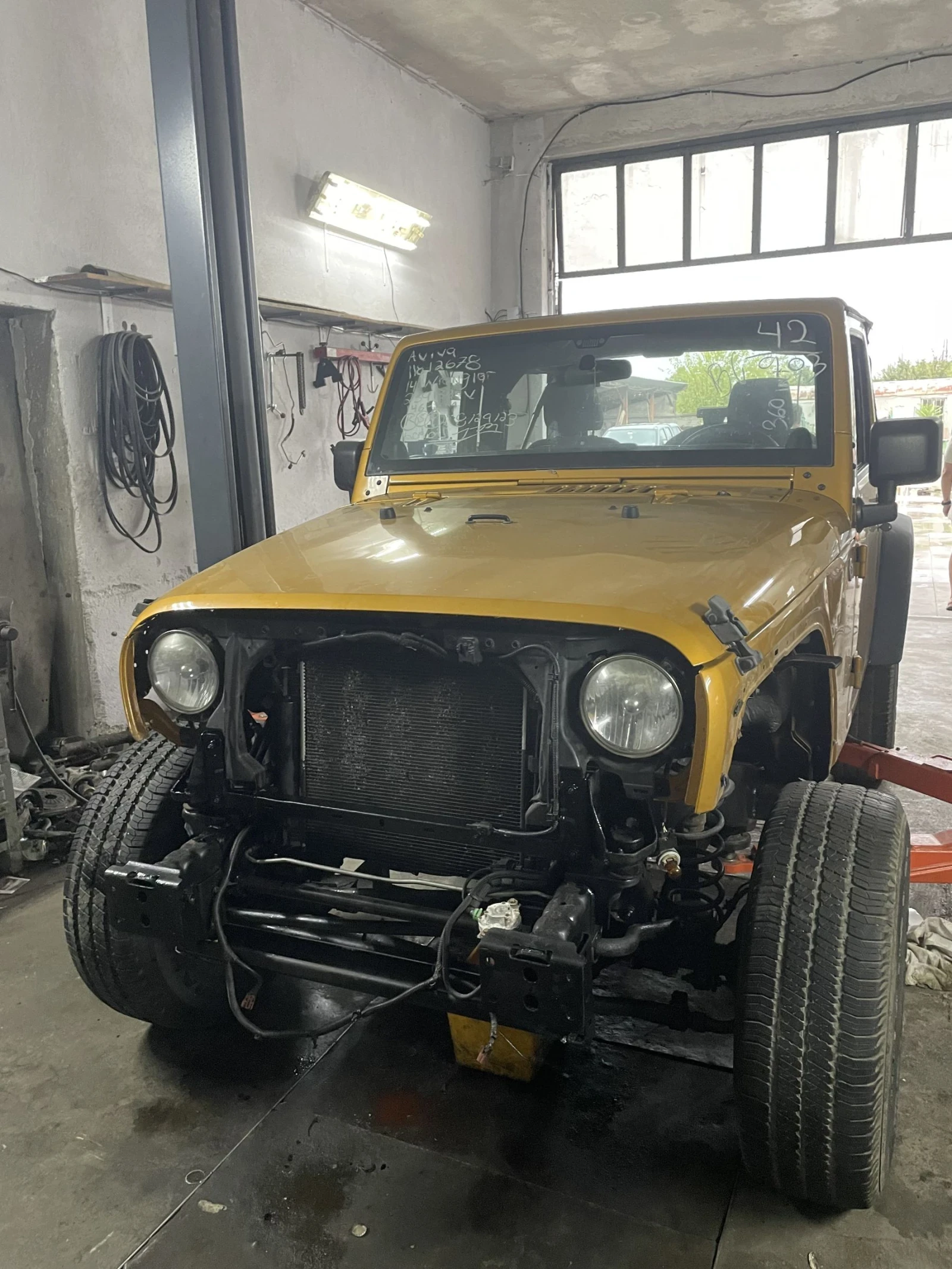 Jeep Wrangler 3.6V6/ръчка/къса база, снимка 1