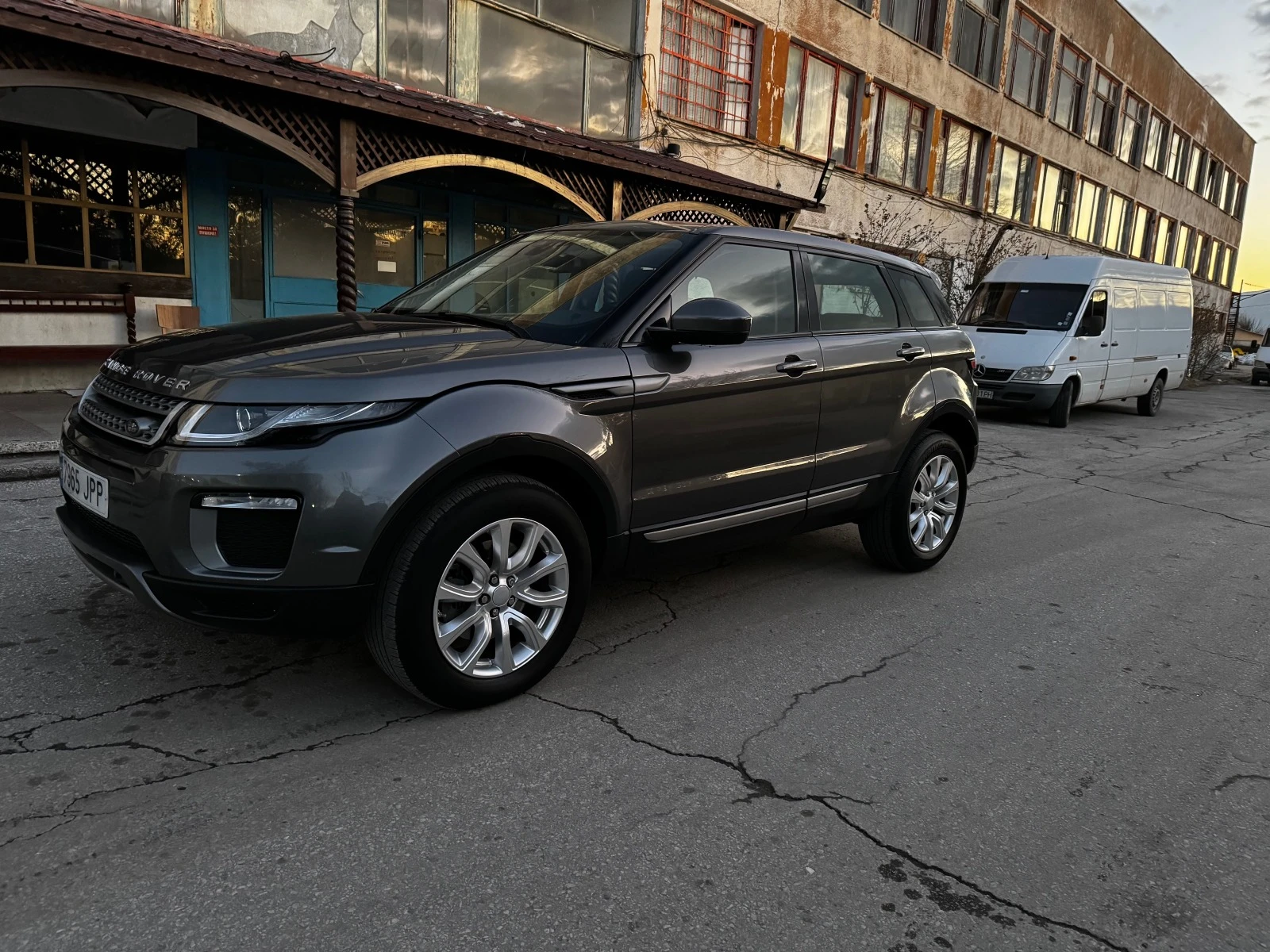 Land Rover Range Rover Evoque 2.0 Td4 Luxury - изображение 8