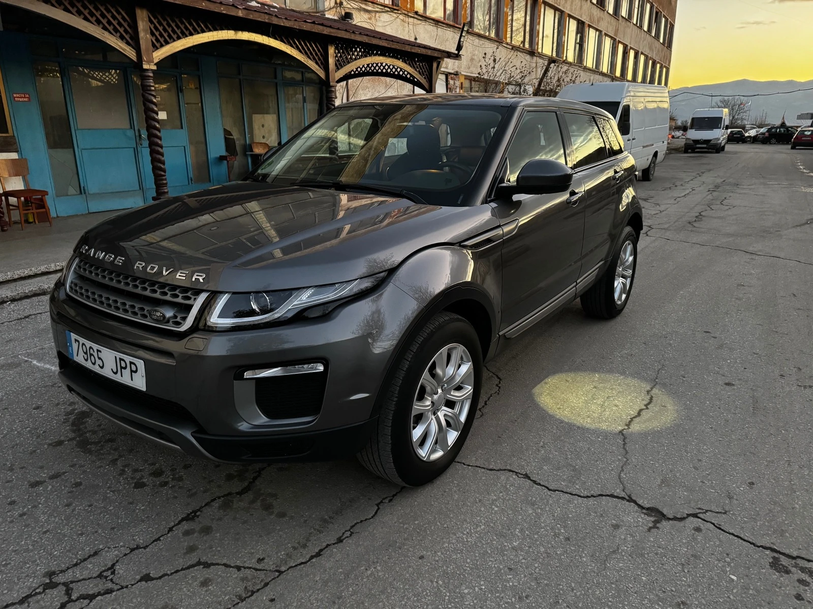 Land Rover Range Rover Evoque 2.0 Td4 Luxury - изображение 5