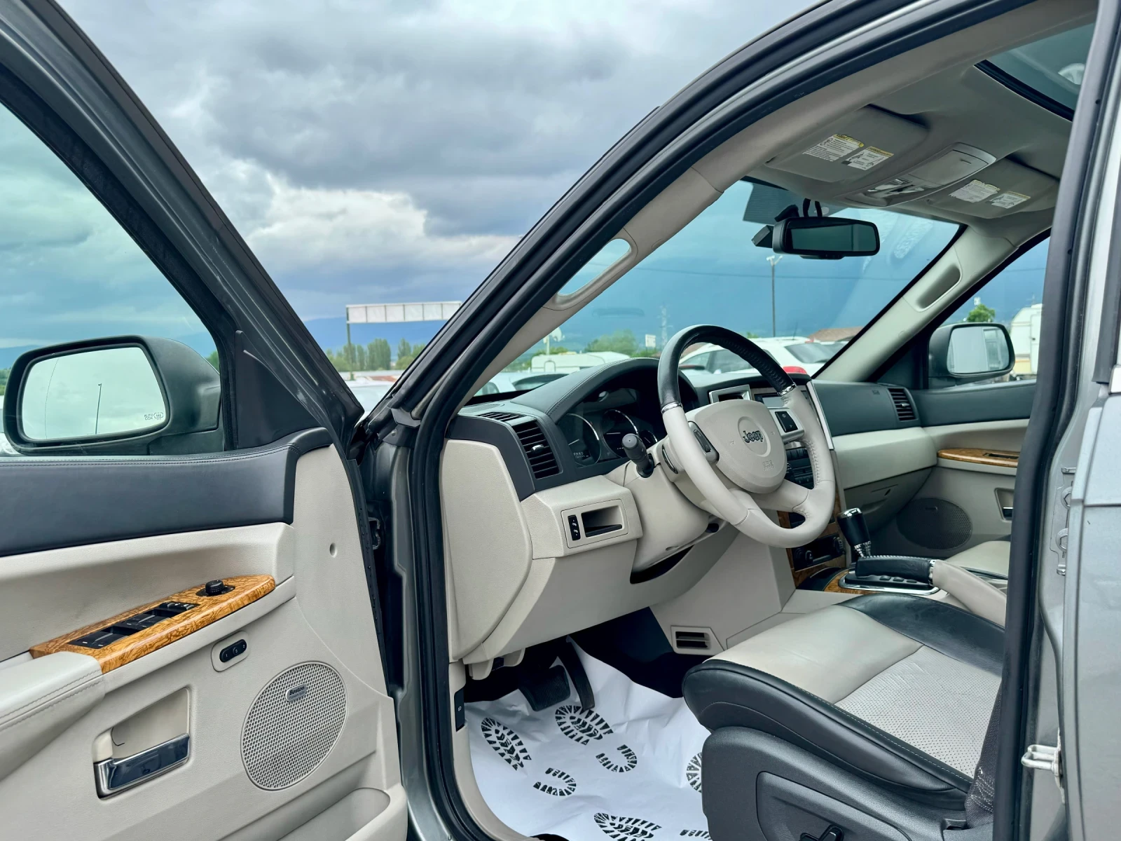 Jeep Grand cherokee 3.0CRD/ТОП СЪСТОЯНИЕ/FULL-MAX - изображение 8