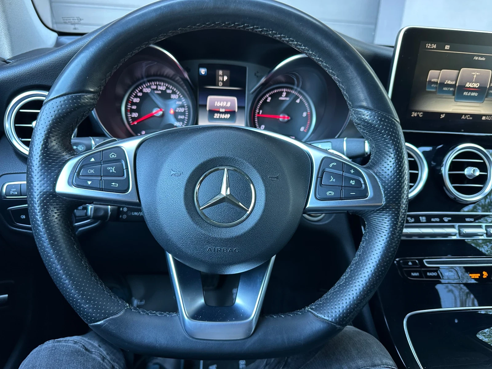 Mercedes-Benz GLC 250 AMG Line / Keyless / 4matic / 204hp | Mobile.bg — изображение 13