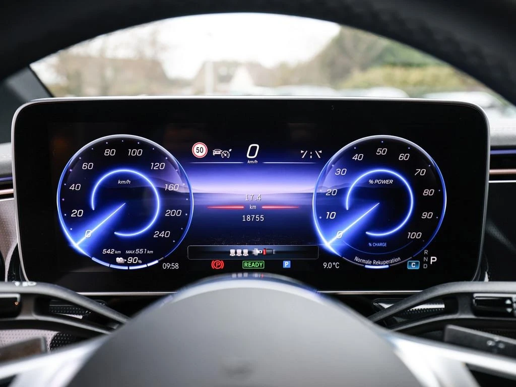 Mercedes-Benz EQE 500/AMG/4-MATIC/AIRMATIC/BURM/DISTRONIC/LED/ - изображение 8