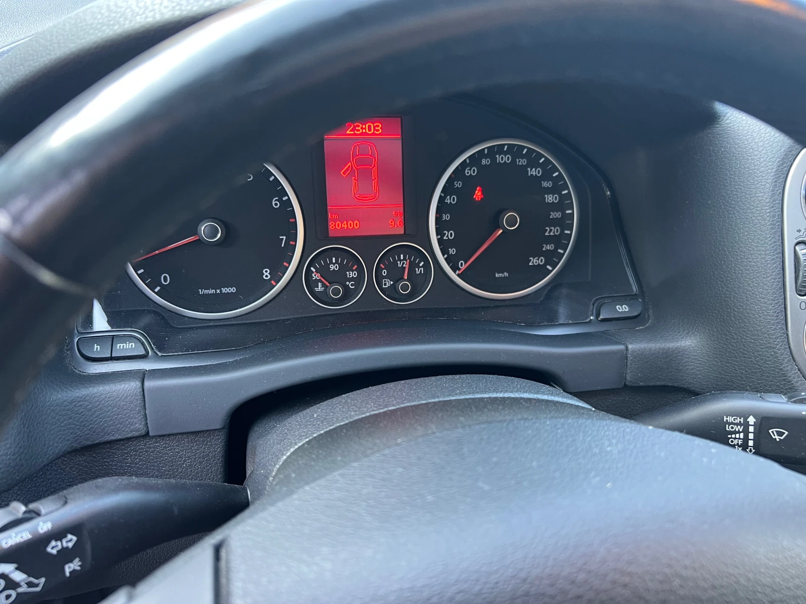 VW Tiguan Германия перфект, снимка 13 - Автомобили и джипове - 53833535