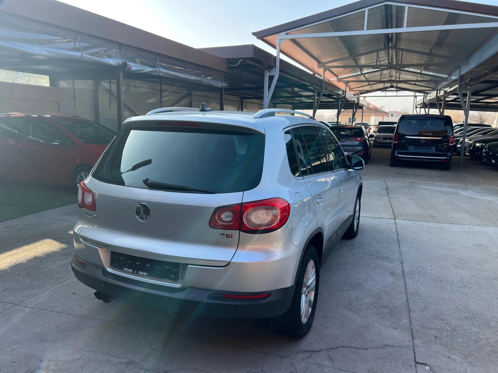 VW Tiguan Германия перфект, снимка 5 - Автомобили и джипове - 53833535