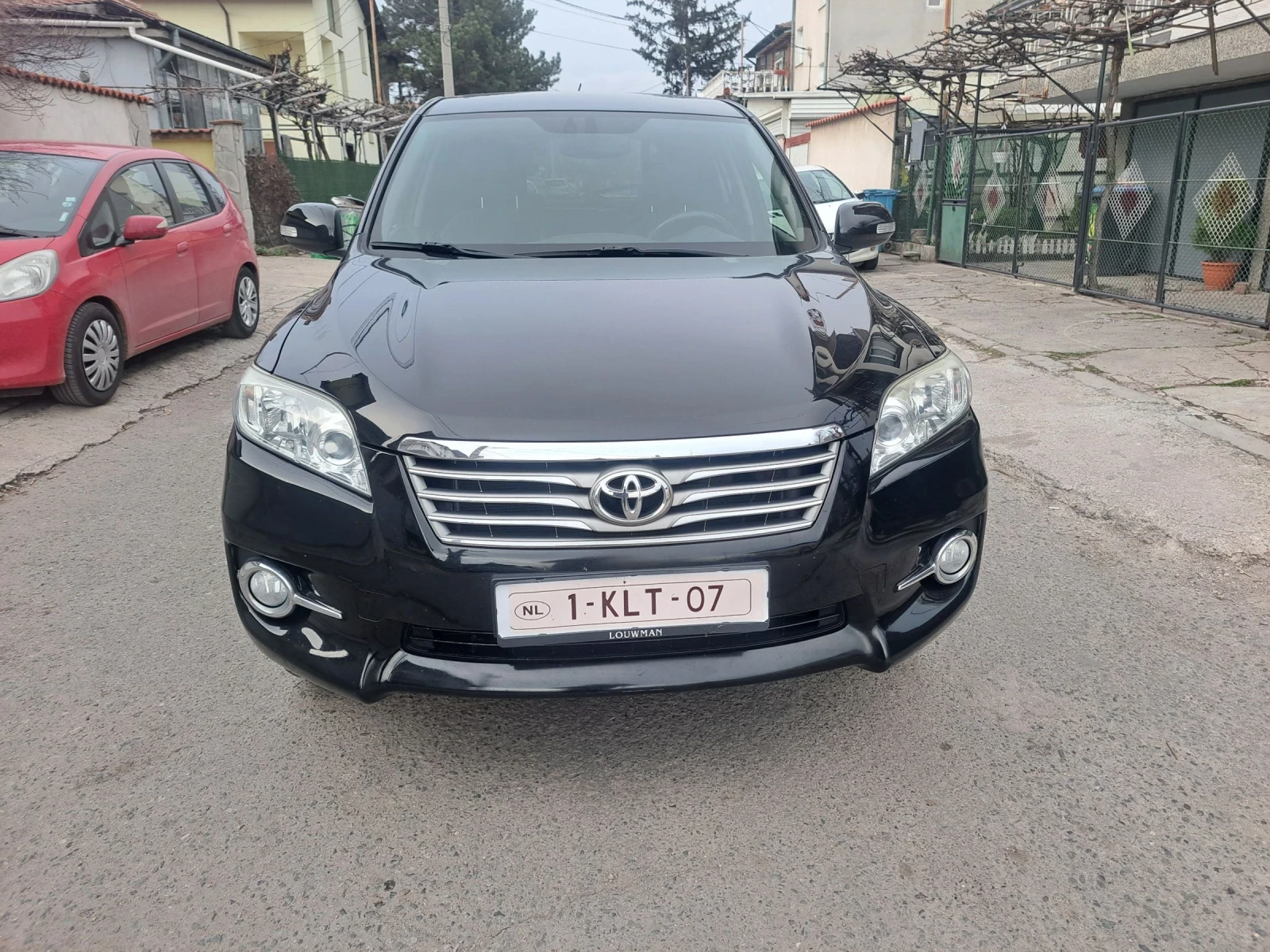 Toyota Rav4 2.0 БЕНЗИН КОЖА, снимка 3 - Автомобили и джипове - 53881849