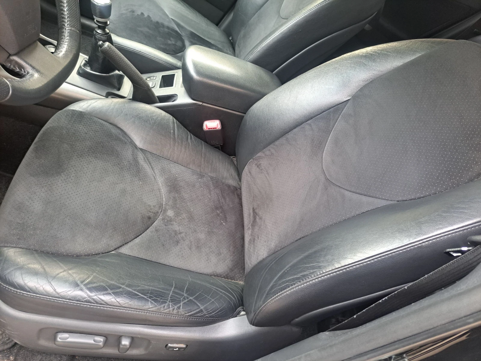 Toyota Rav4 2.0 БЕНЗИН КОЖА, снимка 7 - Автомобили и джипове - 53881849