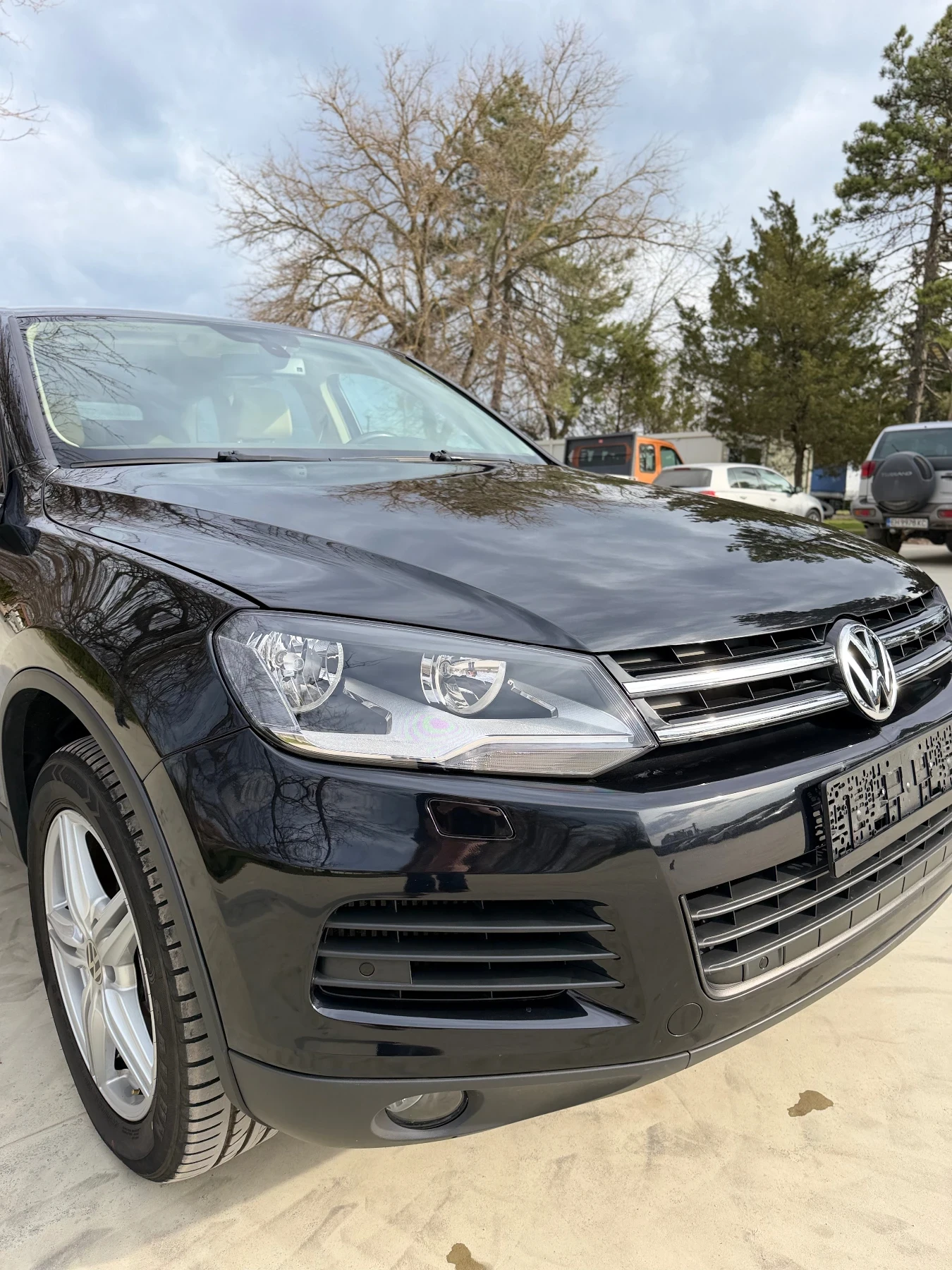 VW Touareg, снимка 2 - Автомобили и джипове - 53903109