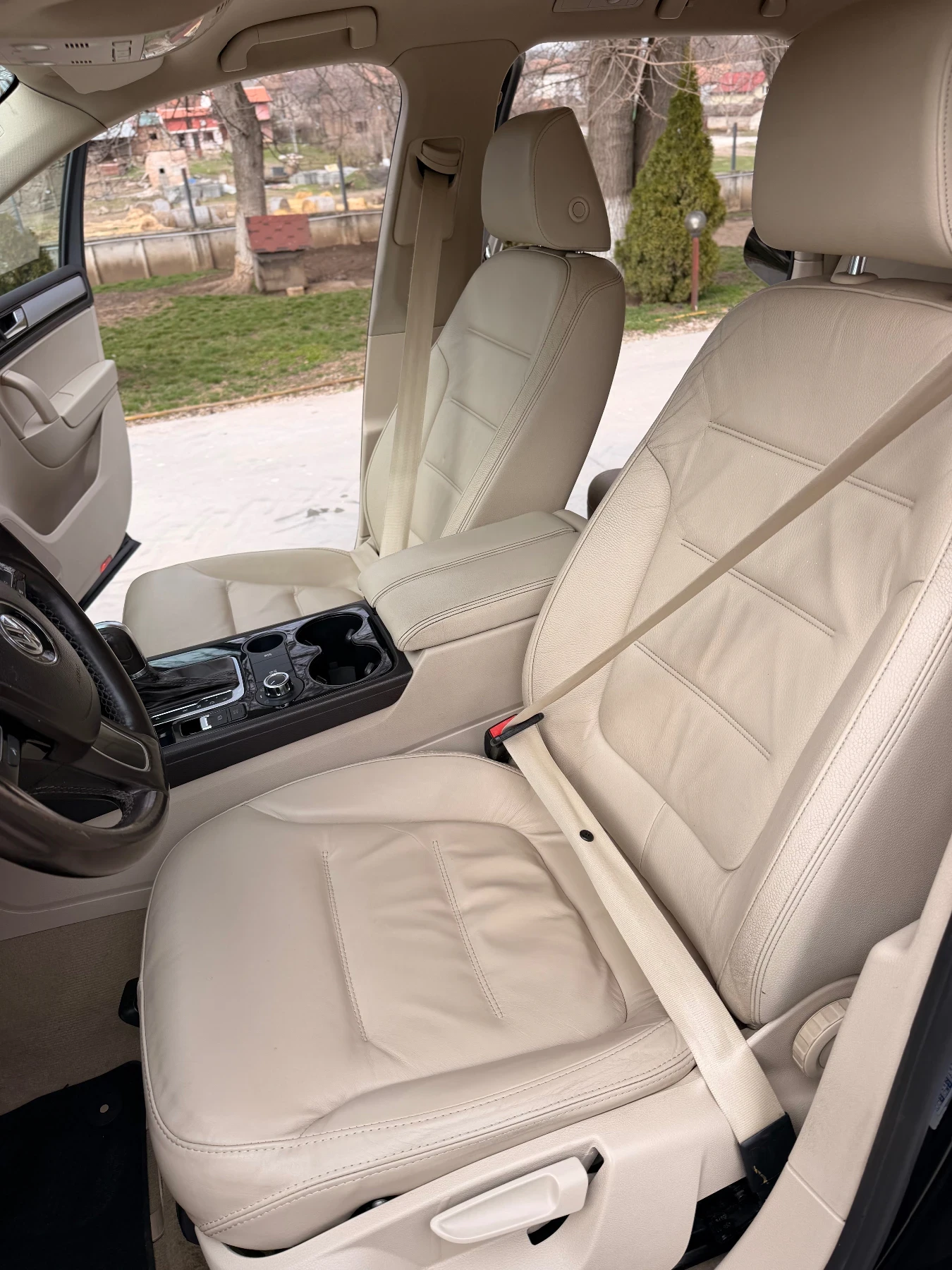 VW Touareg, снимка 12 - Автомобили и джипове - 53903109