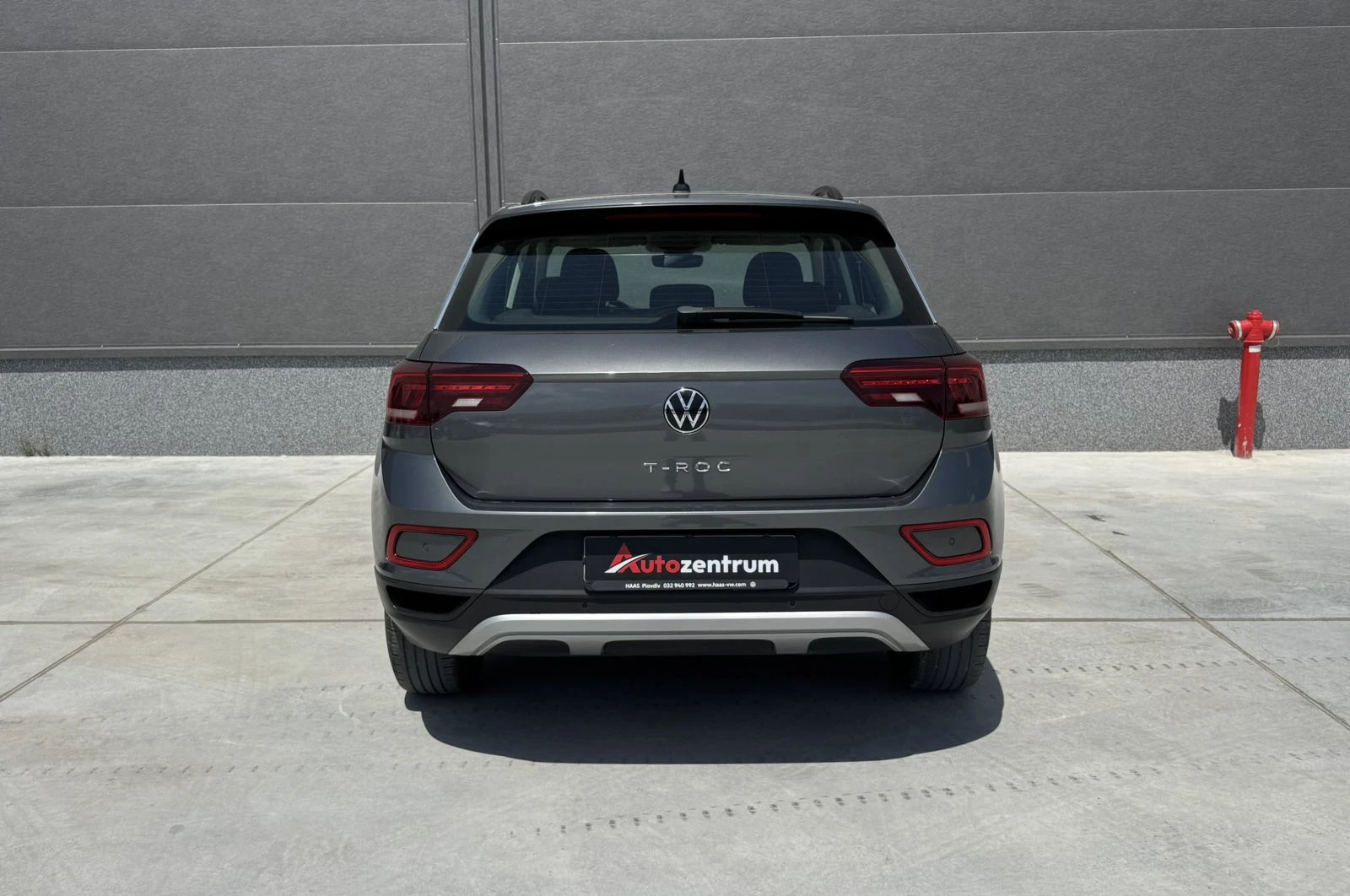 VW T-Roc, снимка 6 - Автомобили и джипове - 54734303